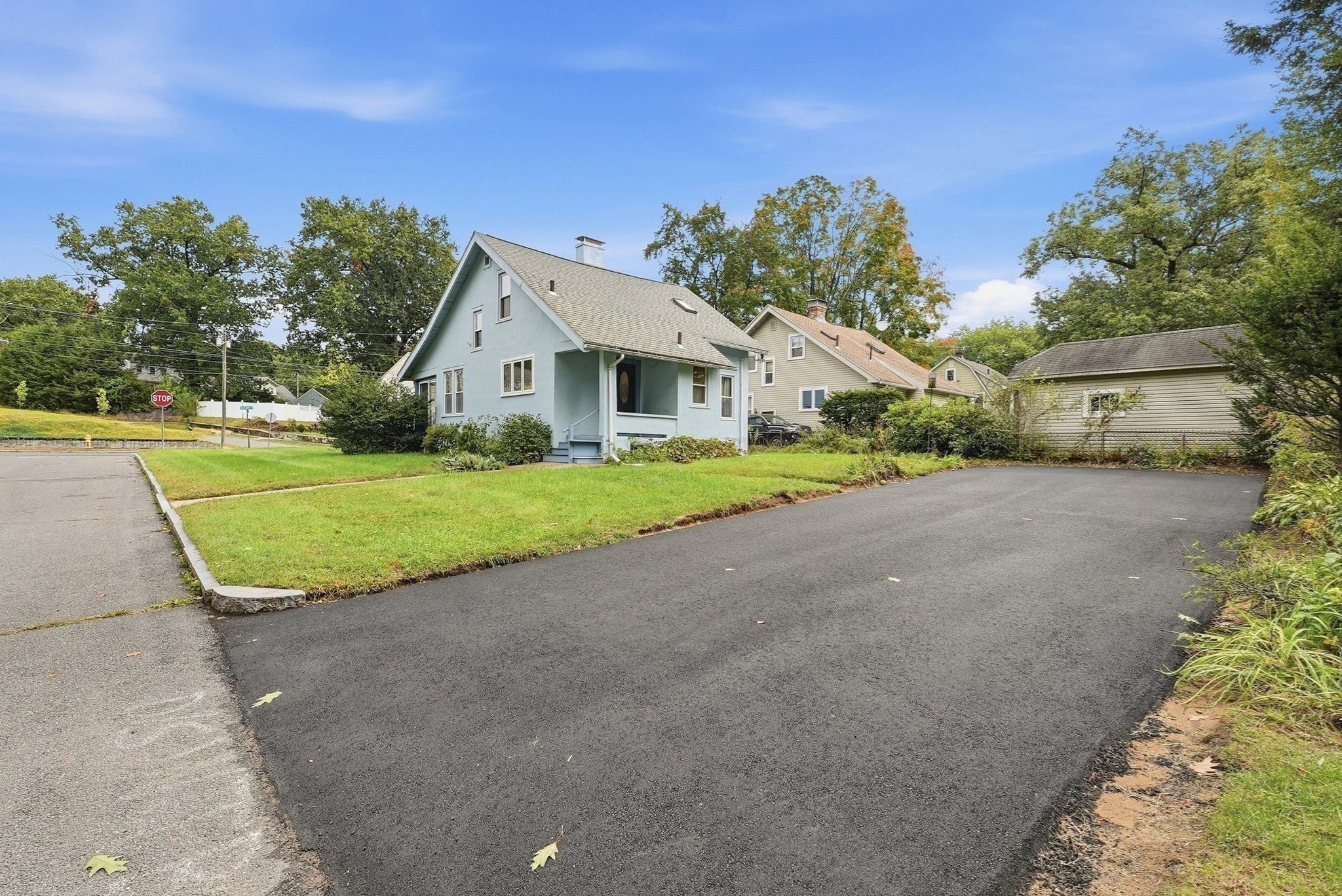 102 Tiffany St, Springfield, MA Photo #2