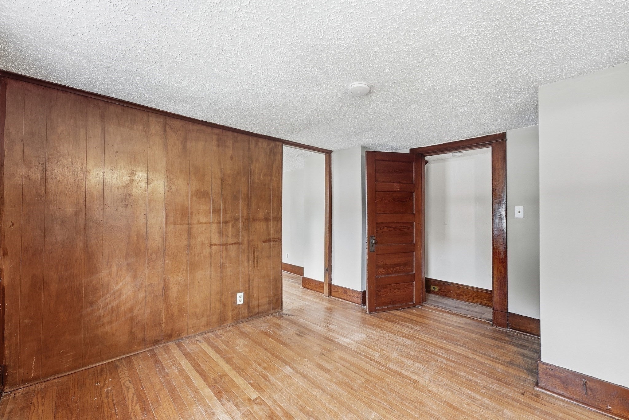 102 Tiffany St, Springfield, MA Photo #23