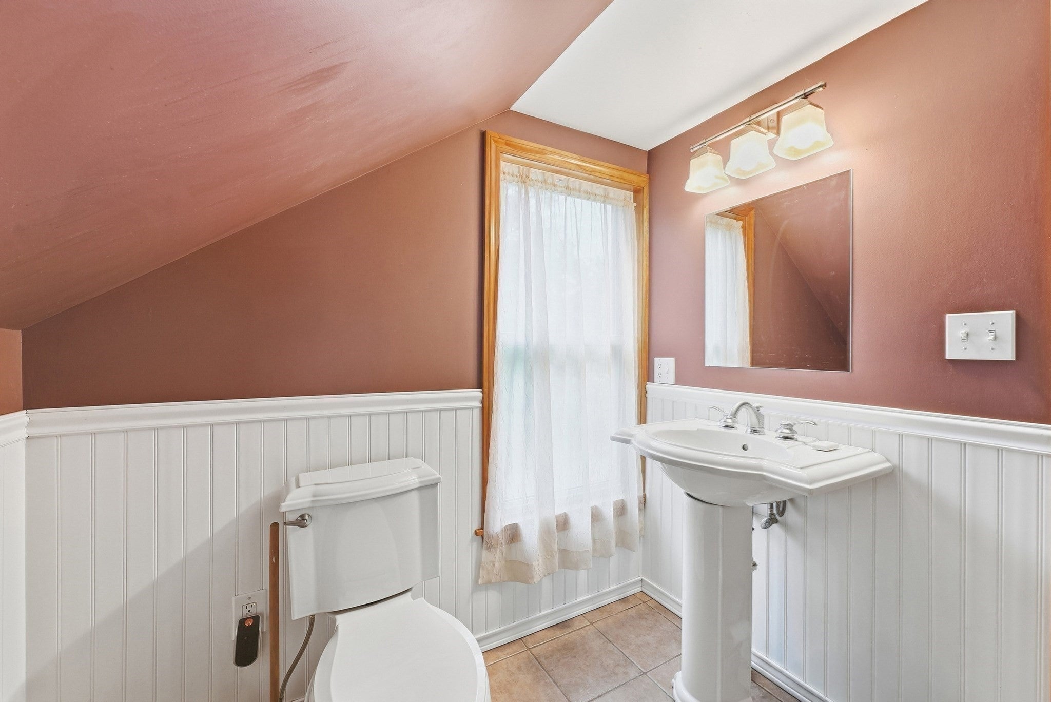 102 Tiffany St, Springfield, MA Photo #26