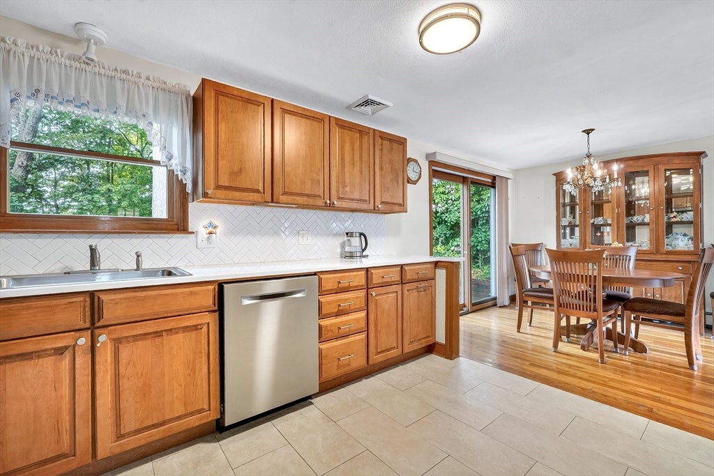56 Nowell Rd, Melrose, MA, 56 Nowell Rd, Melrose, MA Photo #6