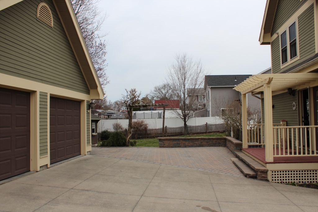 158 Wollaston St