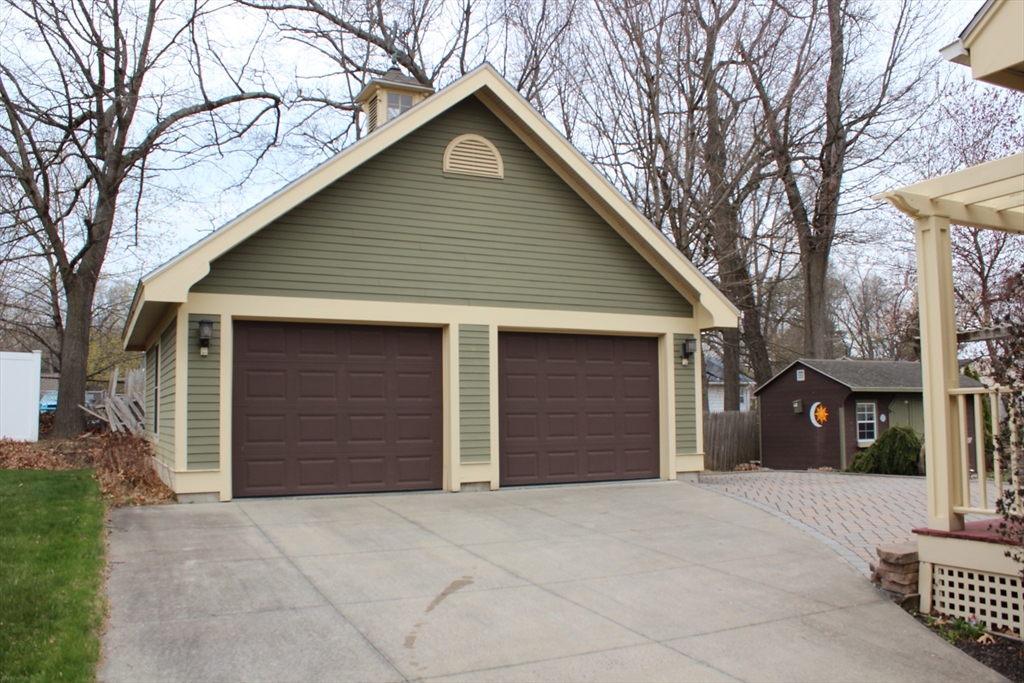 158 Wollaston St