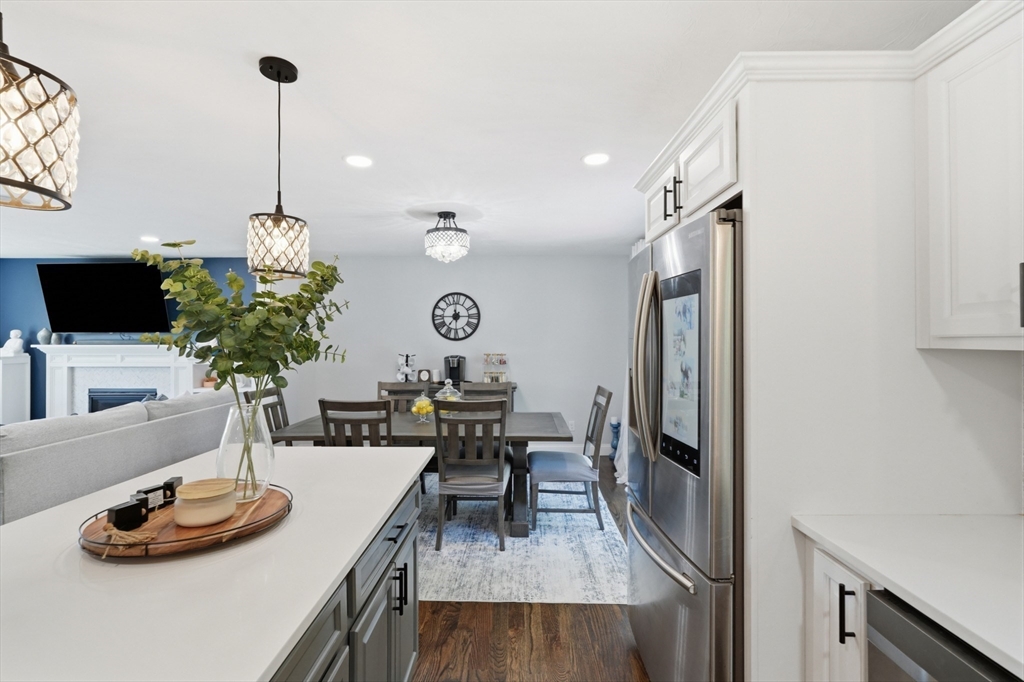 23 Richard K Stevens Dr, North Attleboro, MA Photo #4