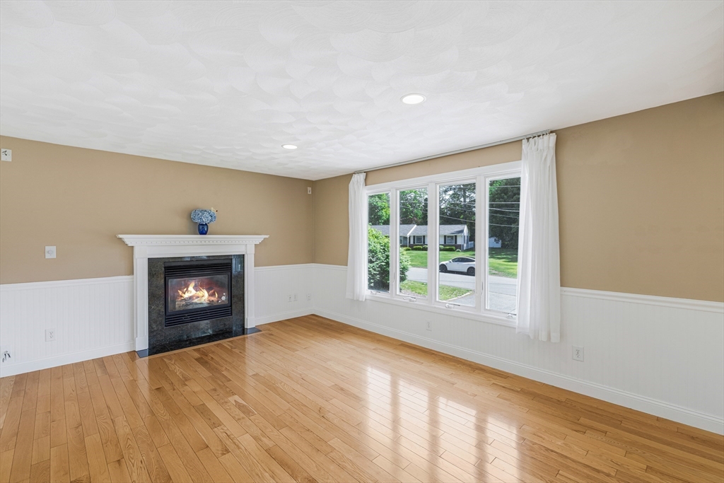 14 Raymond Rd