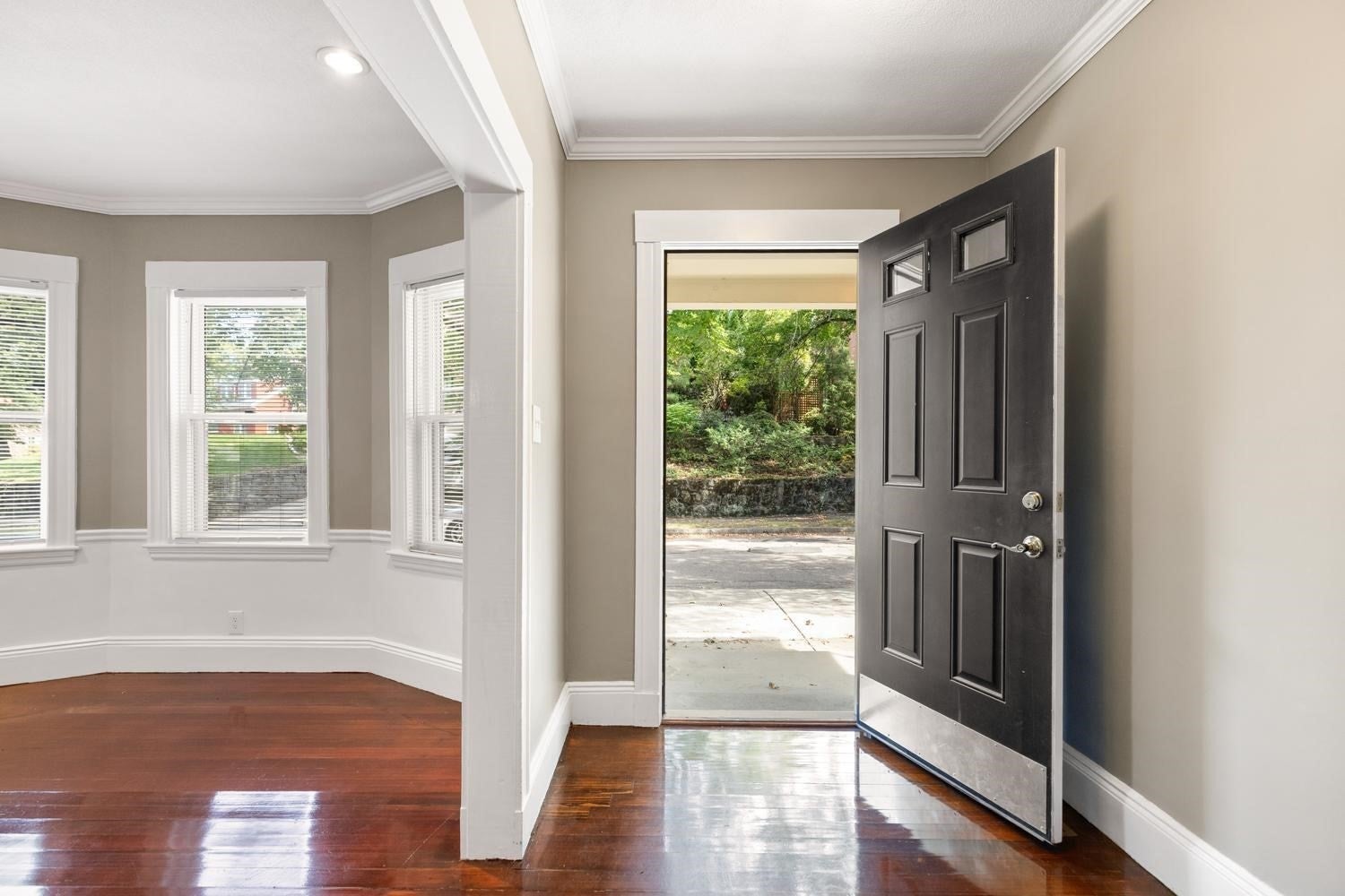 51 Wolcott Rd #1, Brookline, MA Photo #9