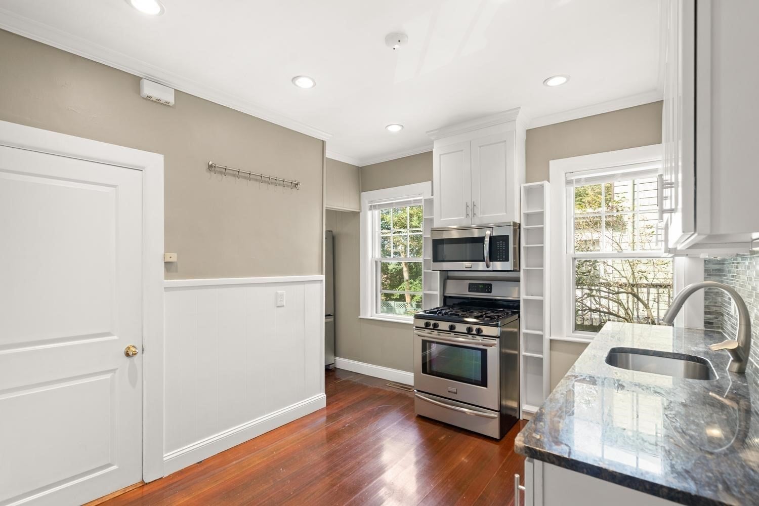 51 Wolcott Rd #1, Brookline, MA Photo #14
