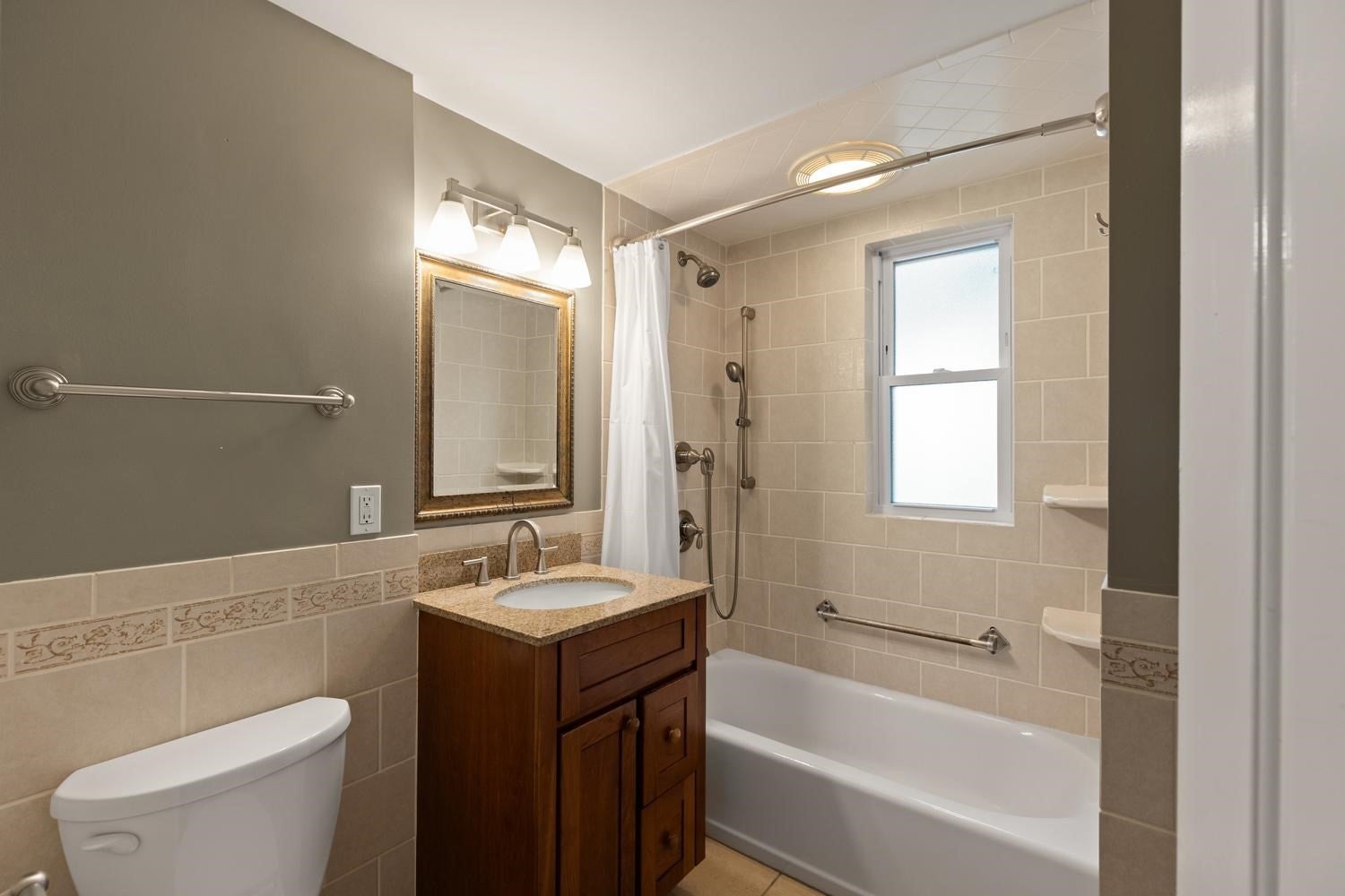 51 Wolcott Rd #1, Brookline, MA Photo #11