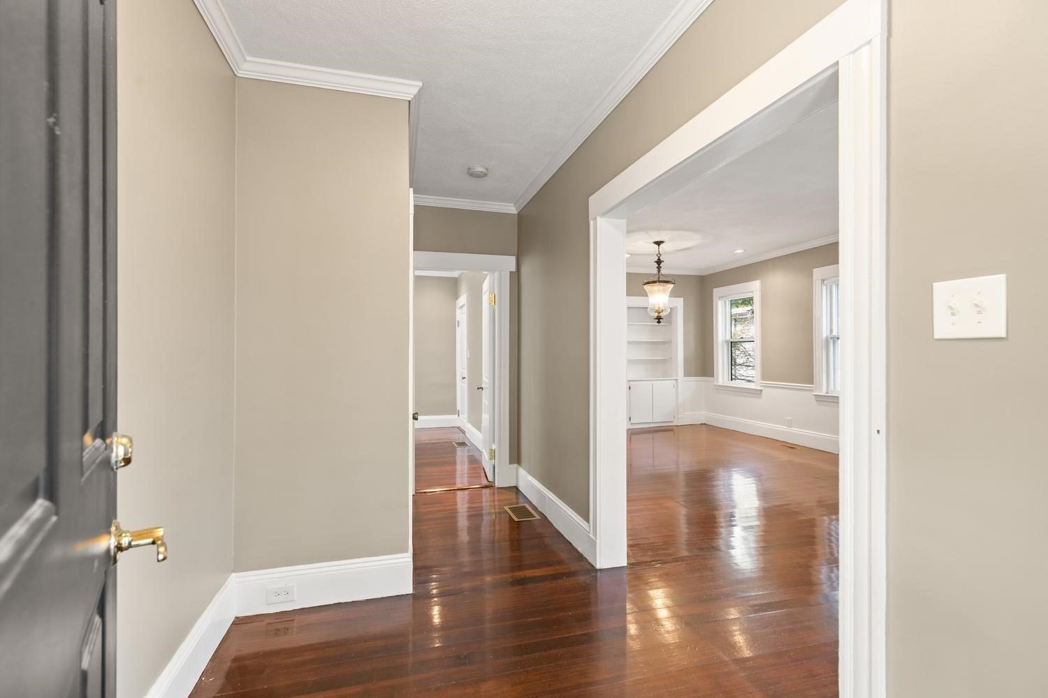 51 Wolcott Rd #1, Brookline, MA Photo #10