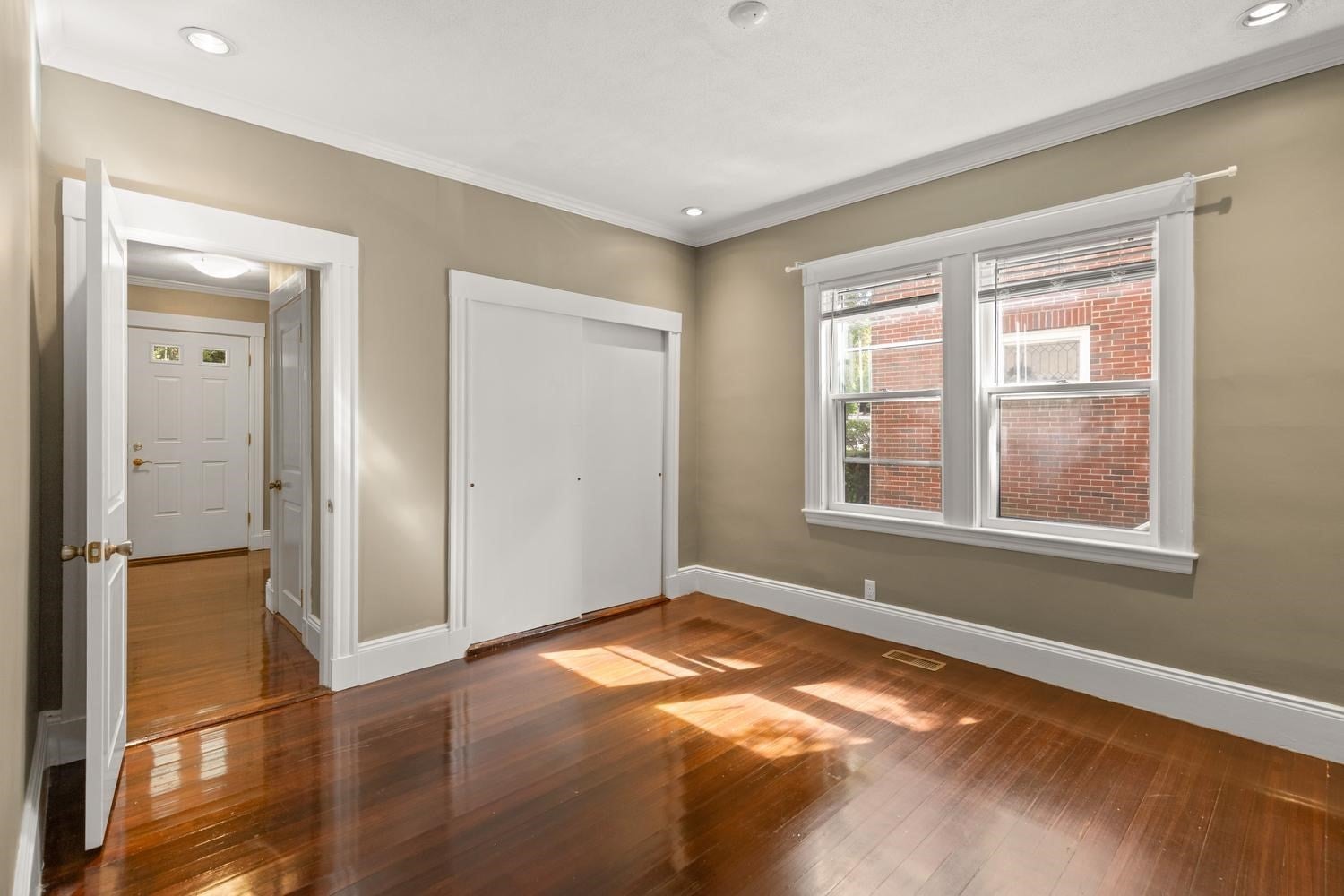 51 Wolcott Rd #1, Brookline, MA Photo #21