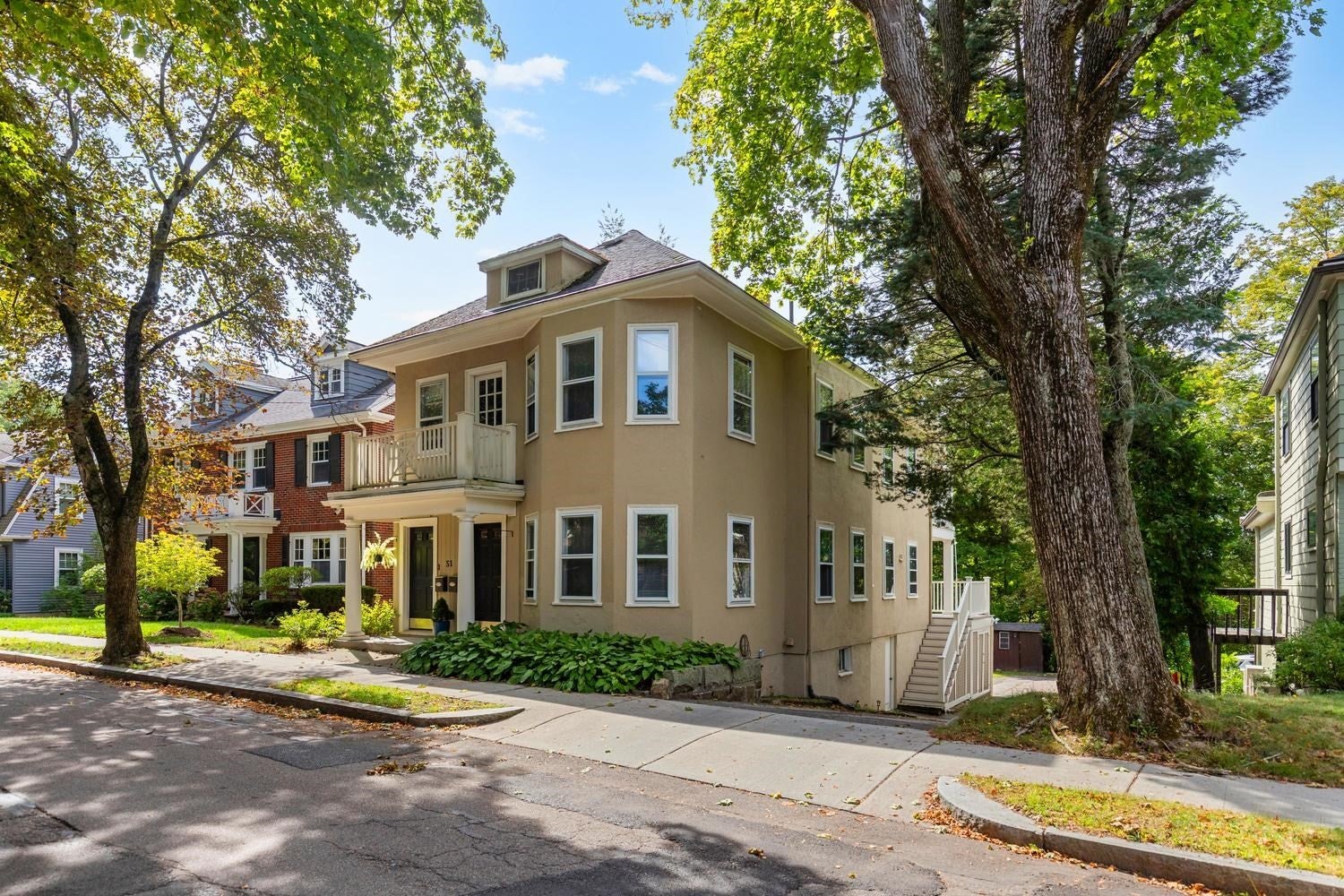 51 Wolcott Rd #1, Brookline, MA Photo #28