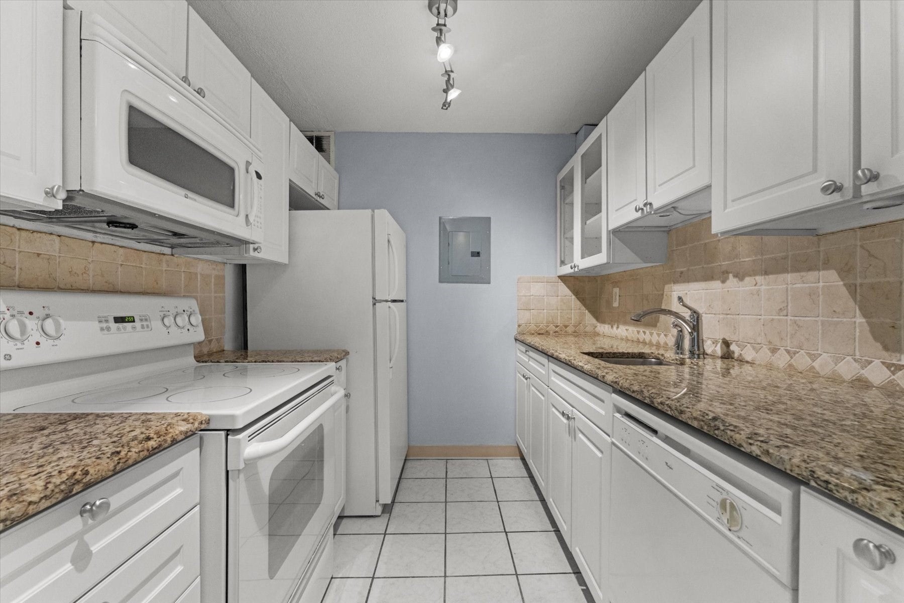566 Commonwealth Ave #703, Boston, MA, 566 Commonwealth Ave #703, Boston, MA Photo #3