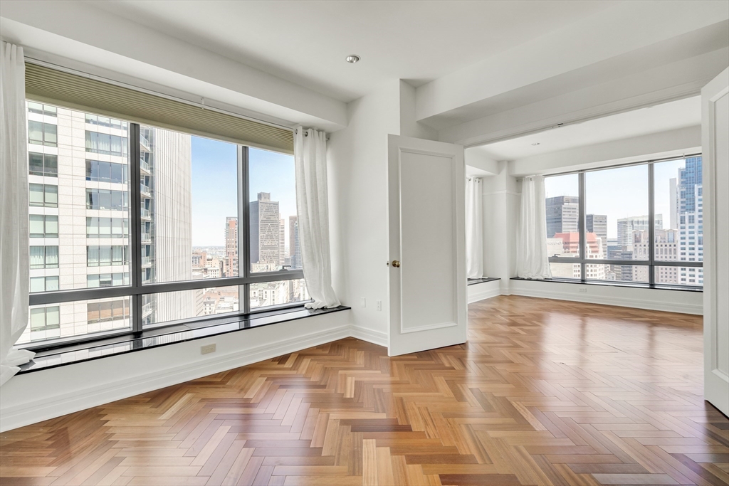 2 Avery Street 27G