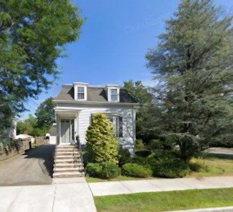 Photo of 18 Central St, Woburn, MA 01801 (MLS # 73447425)