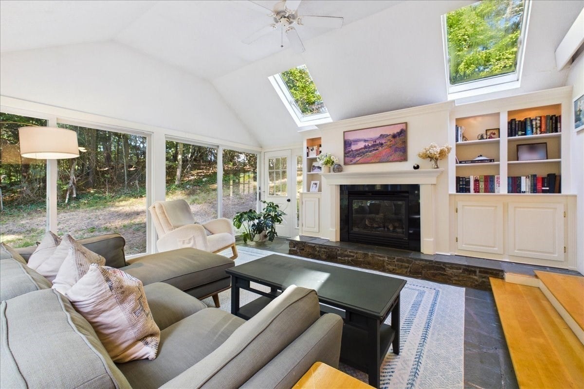 13 Millbrook Rd, Westwood, MA, 13 Millbrook Rd, Westwood, MA Photo #11