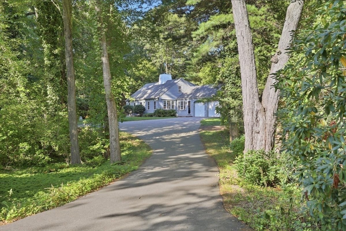 13 Millbrook Rd