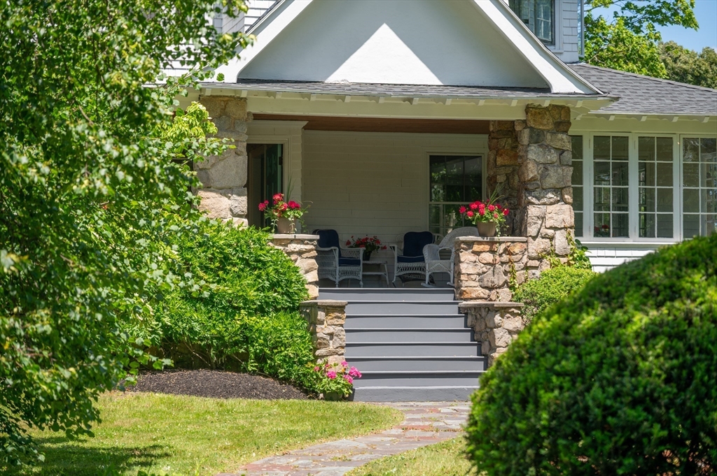 15 Brier Rd