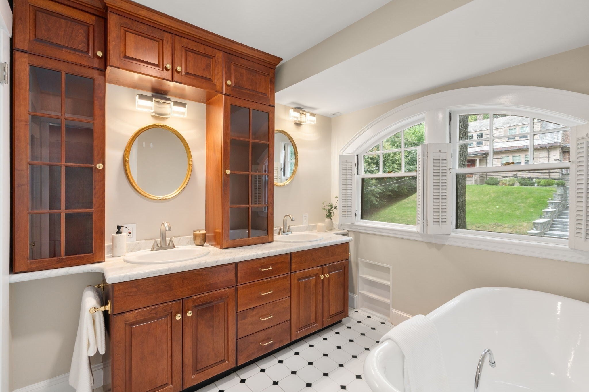 575 Chestnut Street, Newton, MA, 575 Chestnut Street, Newton, MA Photo #19