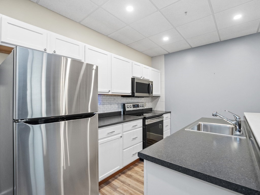 948 Main Street 105