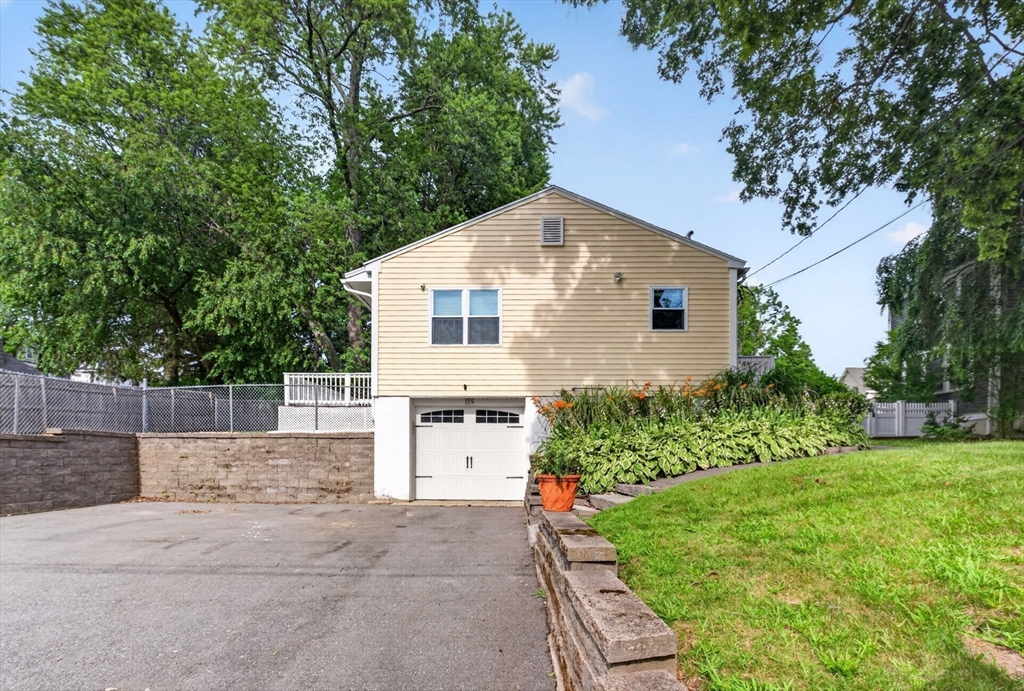 119 High St