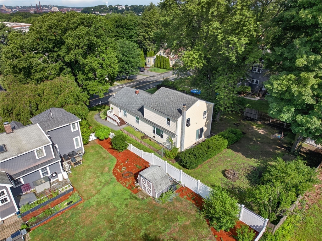 119 High St