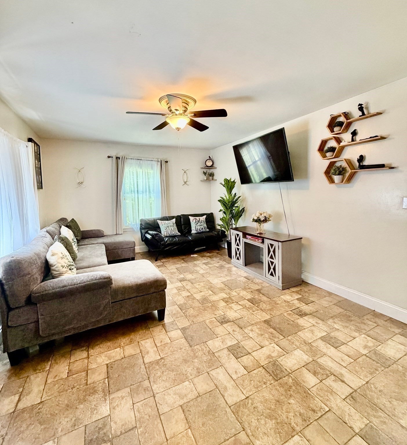 48 Leominster St, Westminster, MA Photo #6
