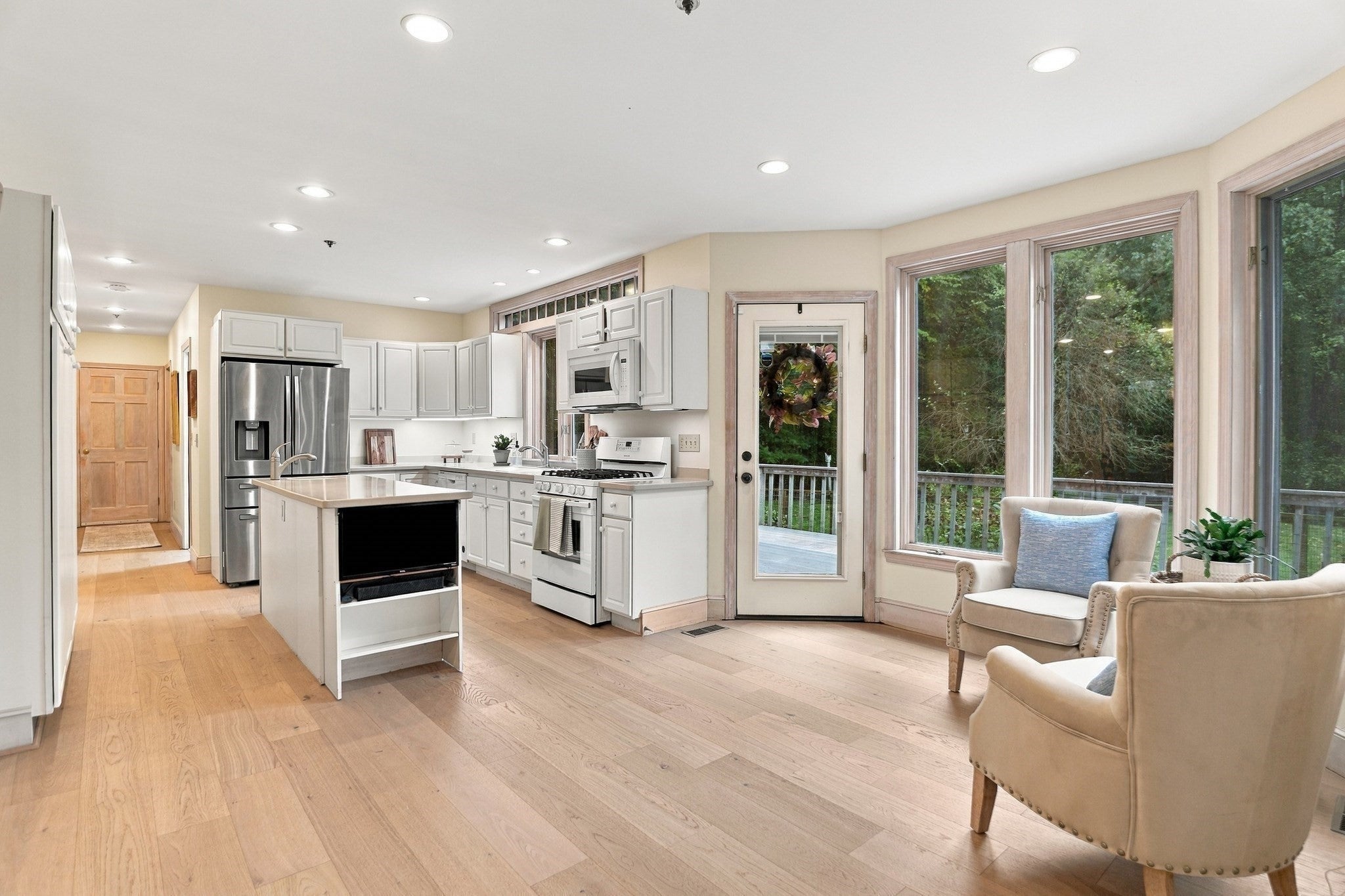 9 Fox Run Dr, Haverhill, MA, 9 Fox Run Dr, Haverhill, MA Photo #8