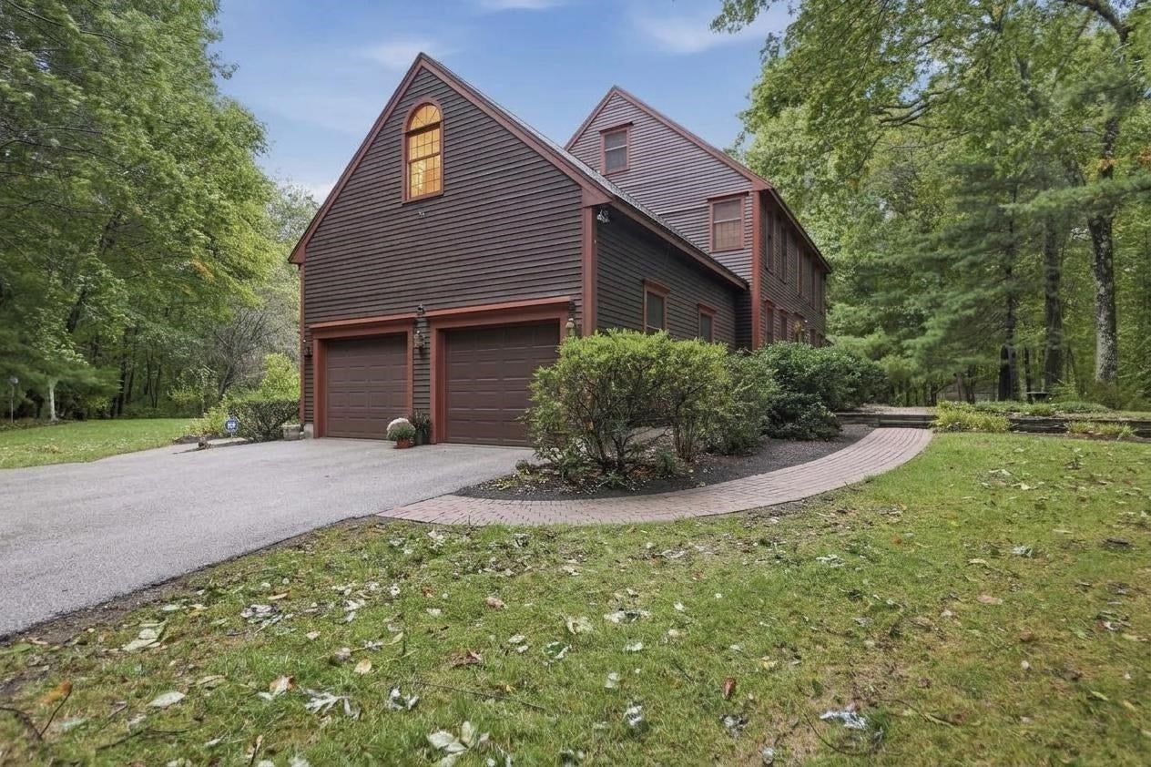 9 Fox Run Dr, Haverhill, MA, 9 Fox Run Dr, Haverhill, MA Photo #4