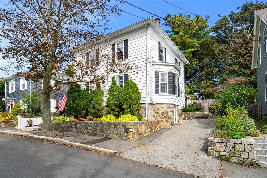 51 Lincoln Ave