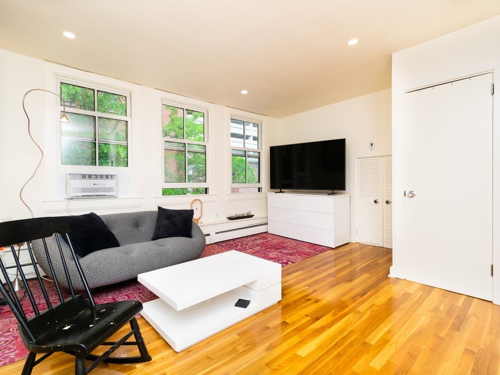 10-12 Winchester ST #3, Boston, MA, 10-12 Winchester ST #3, Boston, MA Photo #5