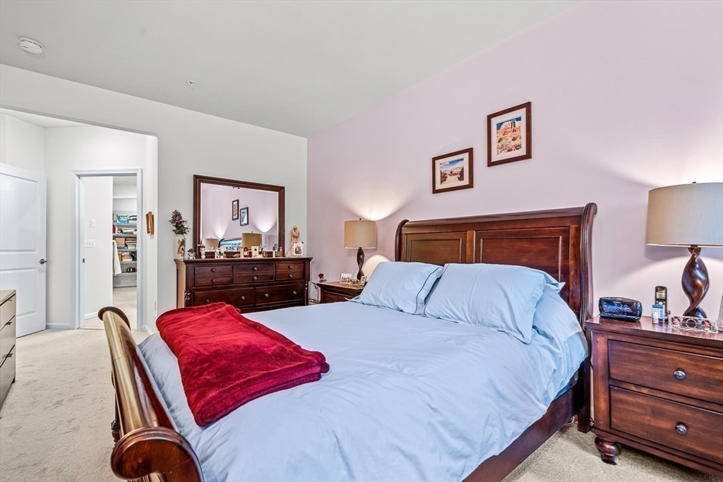 Natick, Massachusetts 01760, United States, 2 Bedrooms Bedrooms, ,2 BathroomsBathrooms,Residential,Active,2103