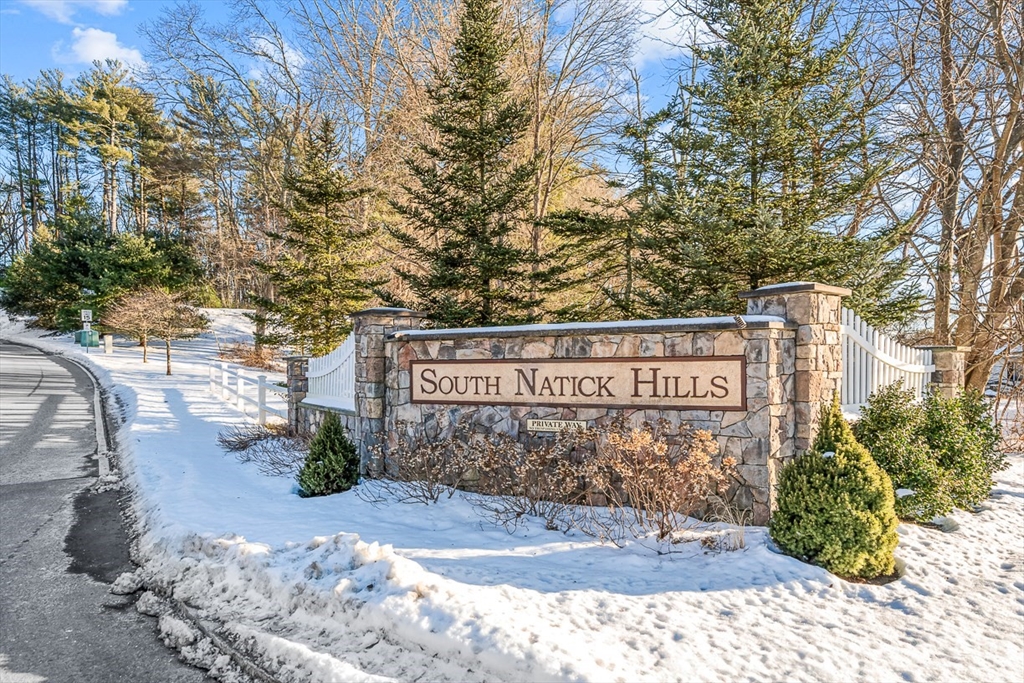 Natick, Massachusetts 01760, United States, 2 Bedrooms Bedrooms, ,2 BathroomsBathrooms,Residential,Active,2103