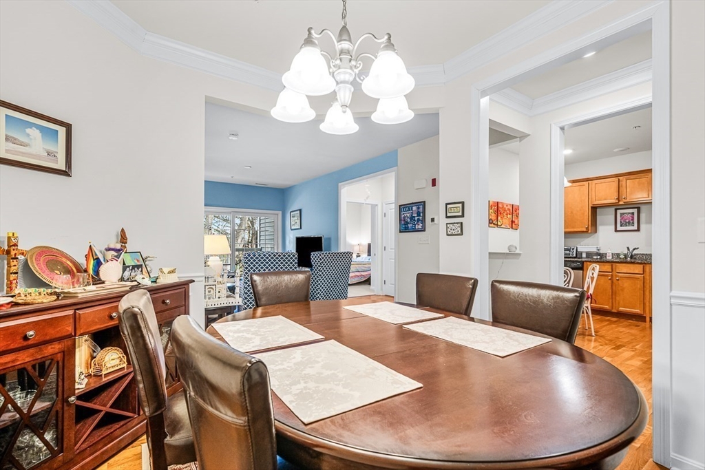 Natick, Massachusetts 01760, United States, 2 Bedrooms Bedrooms, ,2 BathroomsBathrooms,Residential,Active,2103