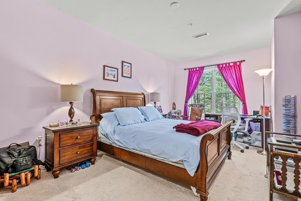 Natick, Massachusetts 01760, United States, 2 Bedrooms Bedrooms, ,2 BathroomsBathrooms,Residential,Active,2103