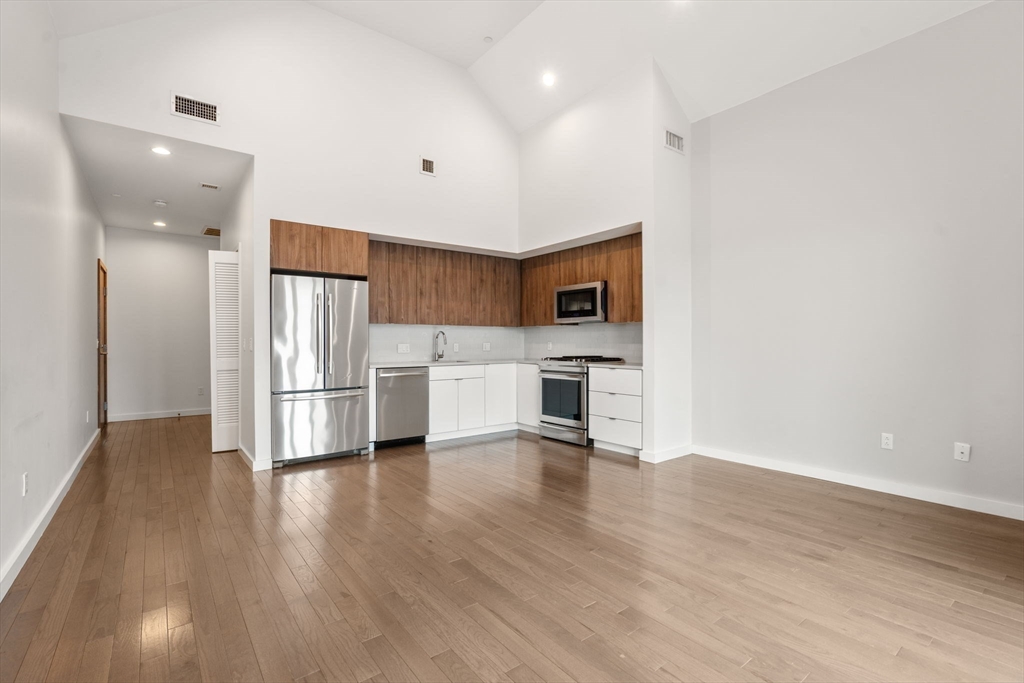 163 Hyde Park Ave 163B