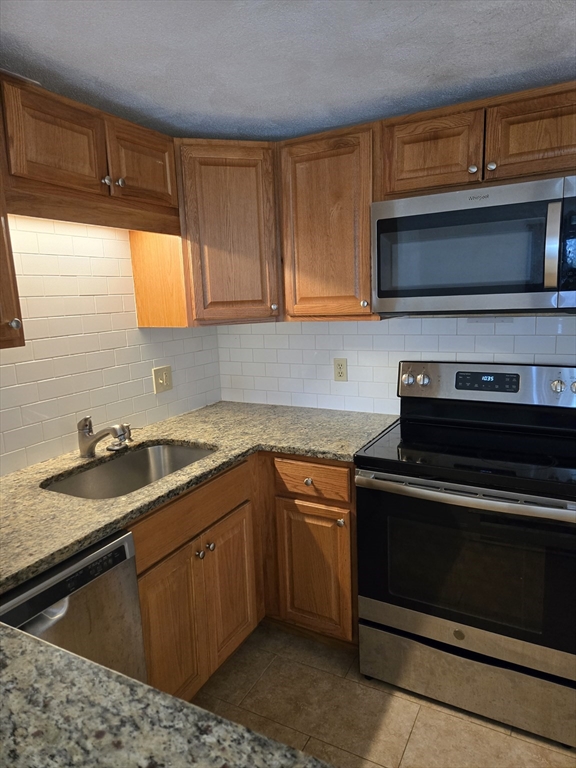 Click for 23 Columbia Avenue #B, Newton, MA slideshow