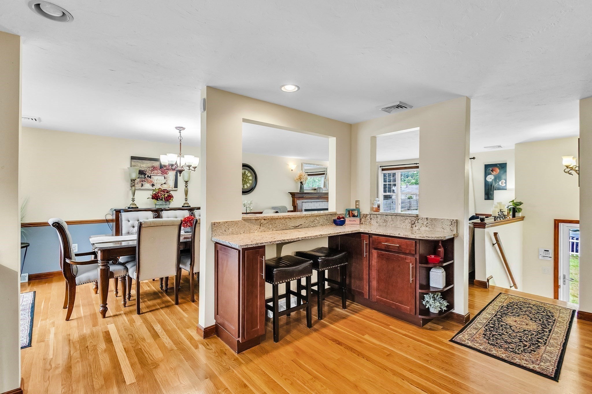 42 Melbourne Rd, Worcester, MA, 42 Melbourne Rd, Worcester, MA Photo #12