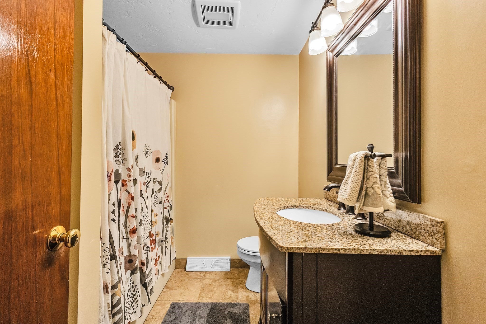 42 Melbourne Rd, Worcester, MA, 42 Melbourne Rd, Worcester, MA Photo #20