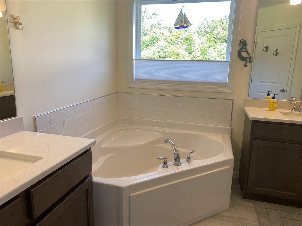 41 Clapp Rd, Rochester, MA, 41 Clapp Rd, Rochester, MA Photo #27