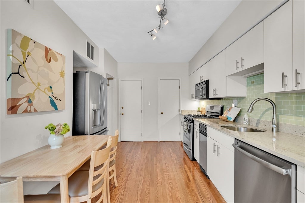 73 Dell Ave #73, Melrose, MA, 73 Dell Ave #73, Melrose, MA Photo #13