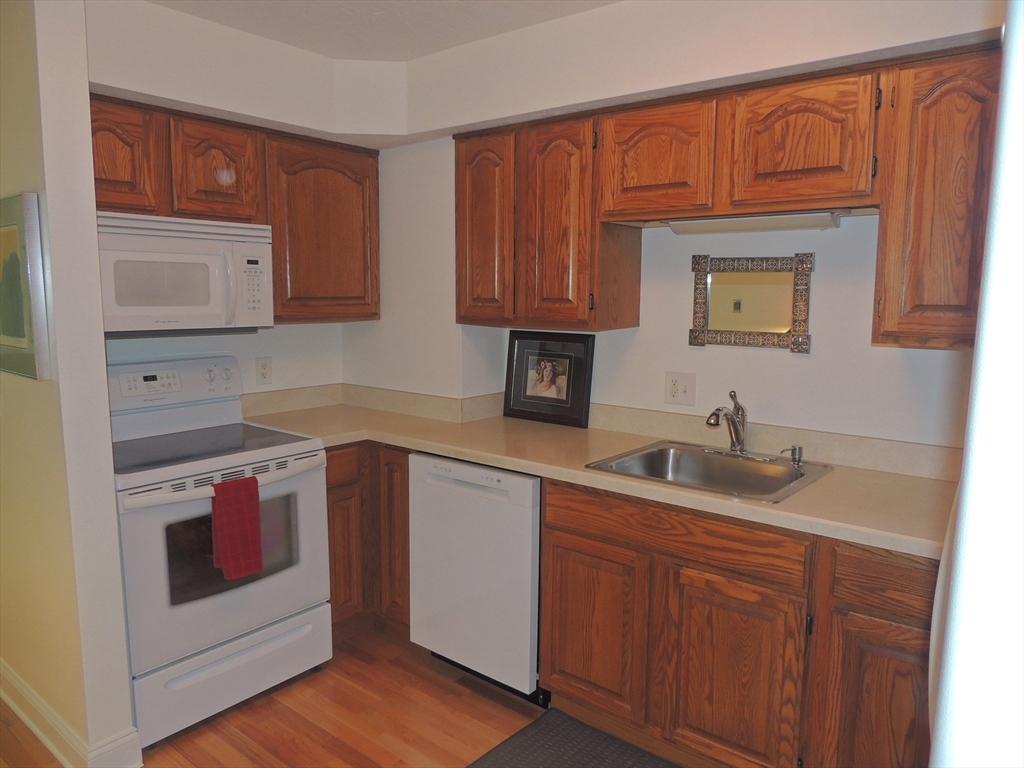 24 Greenleavse Drive 435