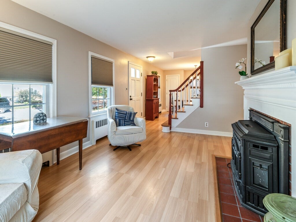 1 Benjamin Rd, Worcester, MA, 1 Benjamin Rd, Worcester, MA Photo #14