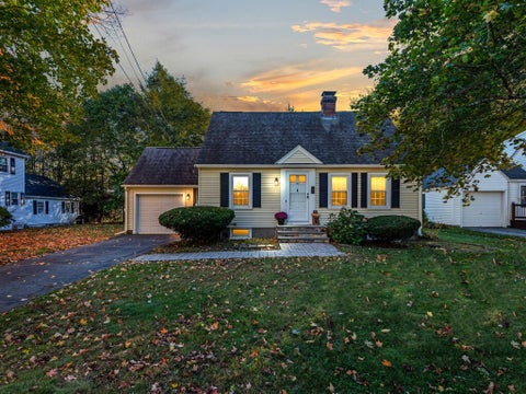 Photo of 1 Benjamin Rd, Worcester, MA 01602 (MLS # 73594266)