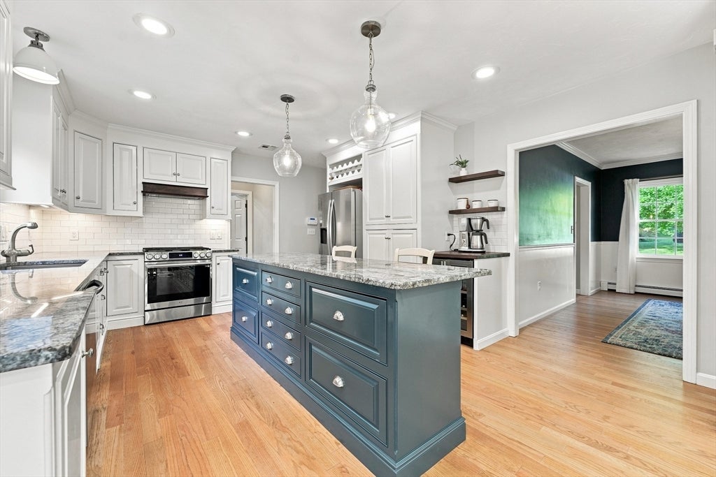 9 Kathy Drive, Foxboro, MA Photo #7