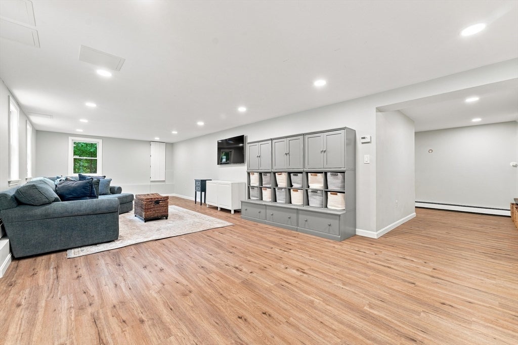 9 Kathy Drive, Foxboro, MA Photo #28