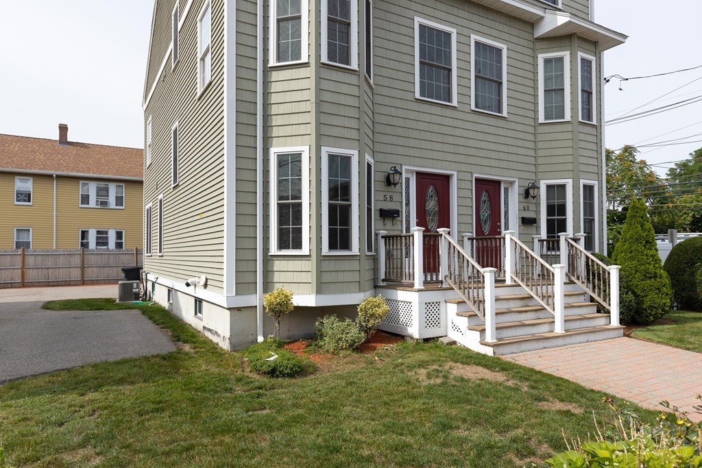 58 Holton St 58
