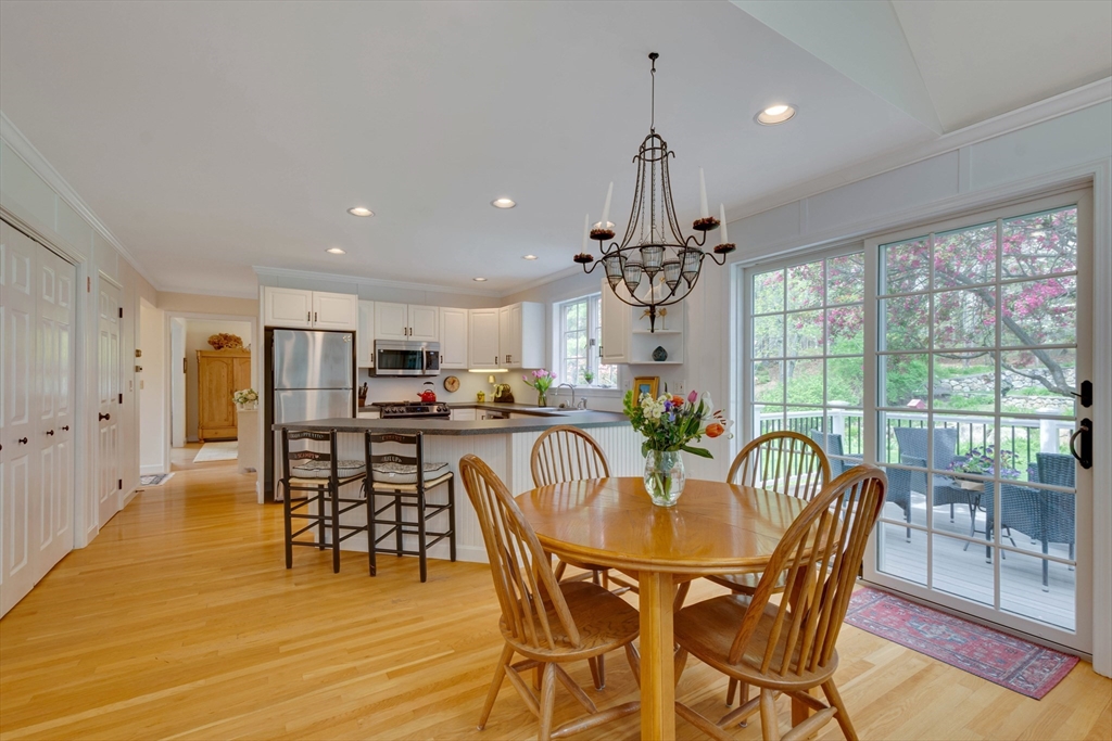 42 Spruce Road, North Reading, MA Photo #8