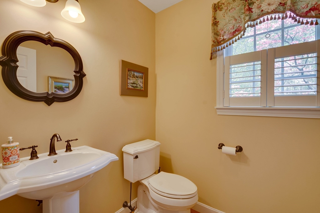 42 Spruce Road, North Reading, MA Photo #17