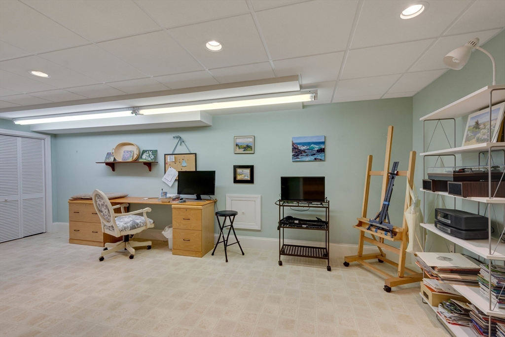 42 Spruce Road, North Reading, MA Photo #34
