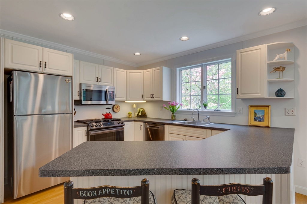 42 Spruce Road, North Reading, MA Photo #5