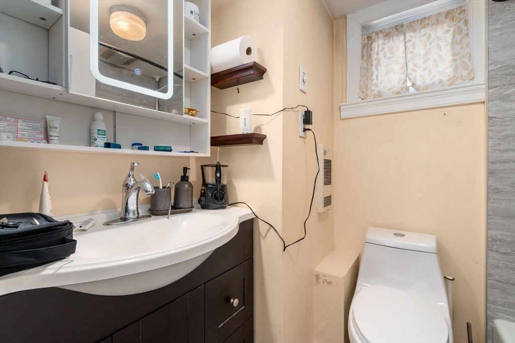 7 Hearn ST, Watertown, MA, 7 Hearn ST, Watertown, MA Photo #23